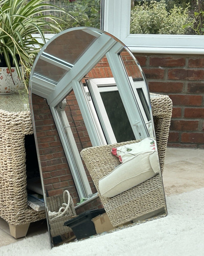 Arched frameless clear glass - arched,