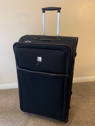 Large black tripp suitcase - large,