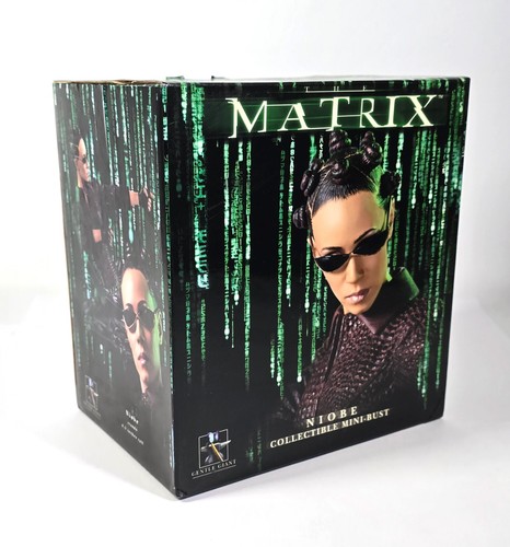 Niobe mini bust - niobe, matrix