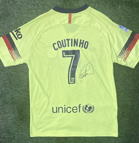 Phillipe coutinho signed - phillipe,
