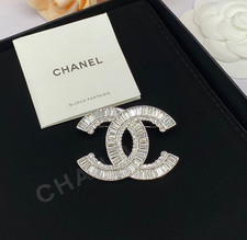 men'swomen's Fine Exquisite Pin Letter Brooch Jewelry Suit Accessories Ornaments