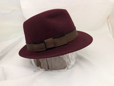 Maroon Christys' Woman's