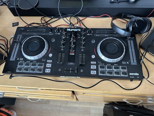 Numark mixtrack platinum - numark,