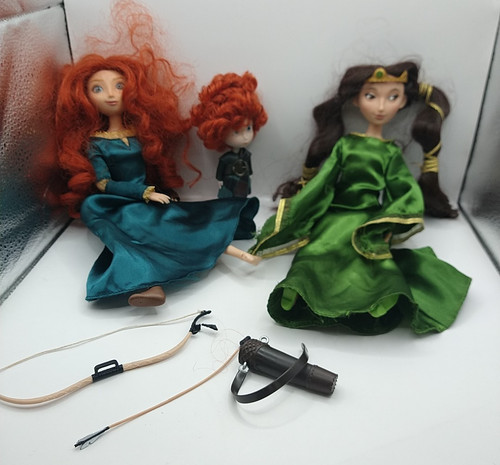 Disney store brave queen - disney,