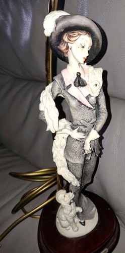 Capodimonte lady figurine - lady,