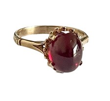 9ct 375 Gold Cabochon Ruby