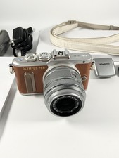 Olympus PEN E-PL8 17.2MP