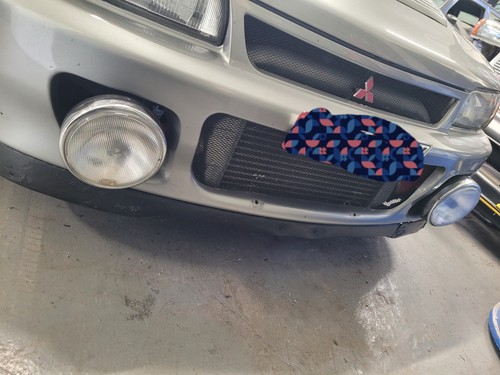 Mitsubishi evo fog - 2,
