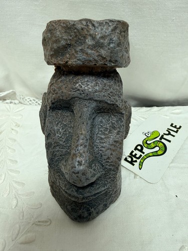 Reptile tank moai head - tank,