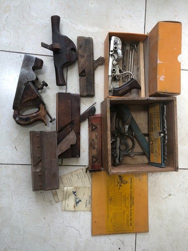 Old vintage woodworking hand - old,