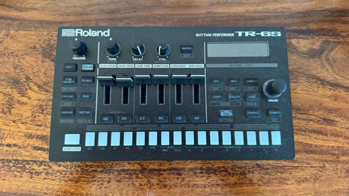 Roland rhythm performer - roland,