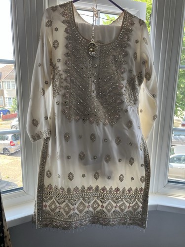 Indian pakistani dress - indian,