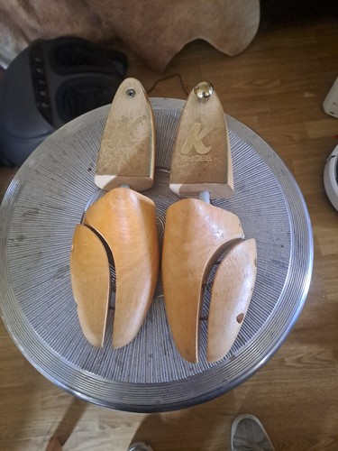 Wooden shoe stretches - wooden, stretches.
