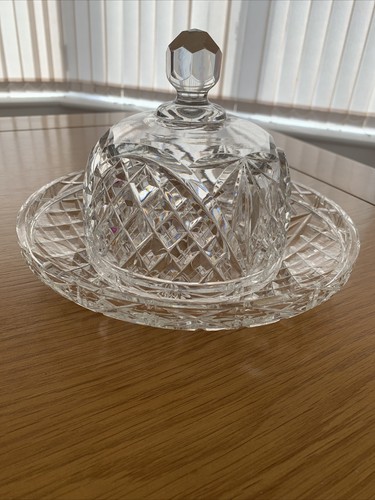 Beautiful cut glass very heavy - beautiful,