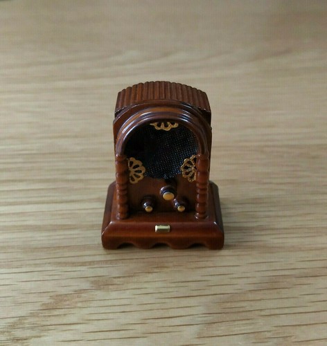 Dolls house miniature - dolls,