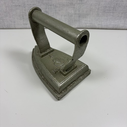 Vintage cast iron flat sad - vintage,