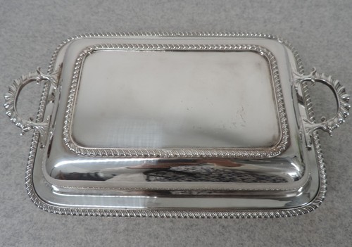 Silver plate covered - covered, serving