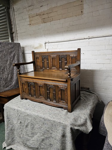 Old charm carved - carved, panelled