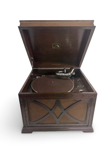Vintage hmv model - 130, table