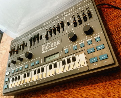 Roland 202 micro composer - mc-202,