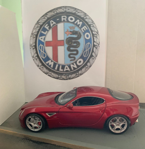 Bburago alfa romeo - romeo, 8c