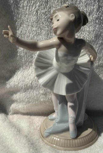 Nao lladró first - "my,