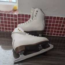 Graf 500 Junior Figure Ice