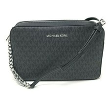Michael Kors Jet Set Item