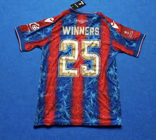 Signed crystal palace fa - crystal,