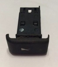 Land Rover Discovery 300 Tdi 1994-1999, Stereo Volume Down Switch. AMR3742