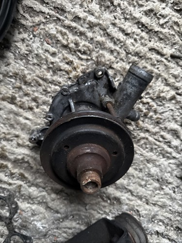 Rover water pump - rover, v8