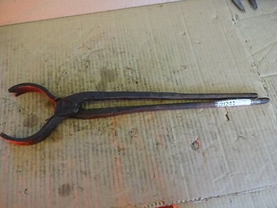 Blacksmiths tongs size - blacksmiths,