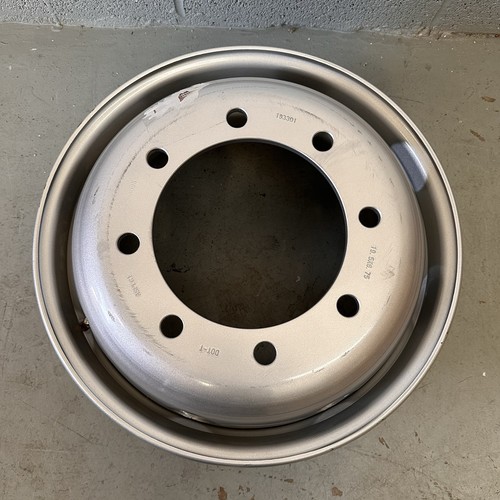 W106 8 bolt alloy - 19.5, x