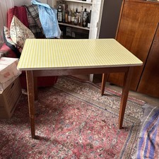Vintage Gingham Formica Top Kitchen Table Tapered Legs yellow  White Checks