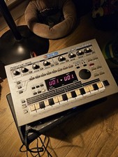 Roland MC-303 Groove Box