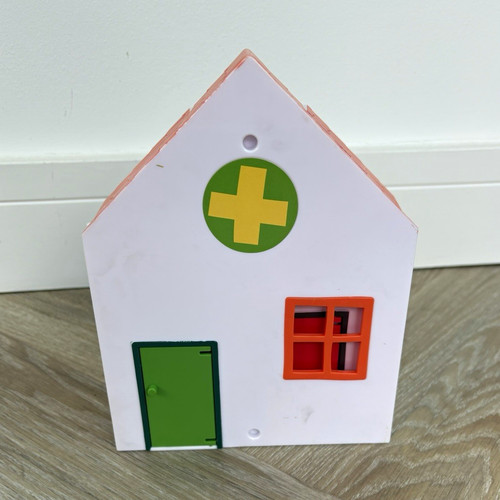 Peppa pig cafe hospital - peppa,