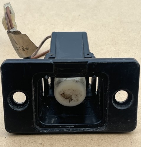 Porsche 928 tailgate lock - porsche,