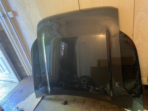 New land rover - land,