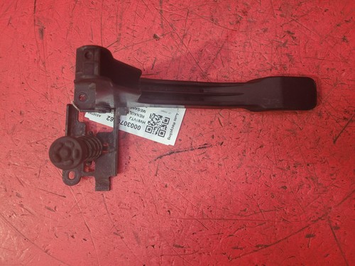 Renault megane bonnet latch - megane,