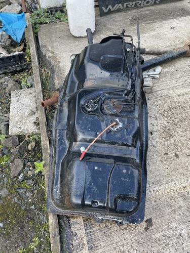 Toyota hiace fuel tank - ,