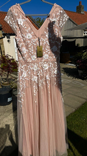 Gorgeous phase eight full - gorgeous,