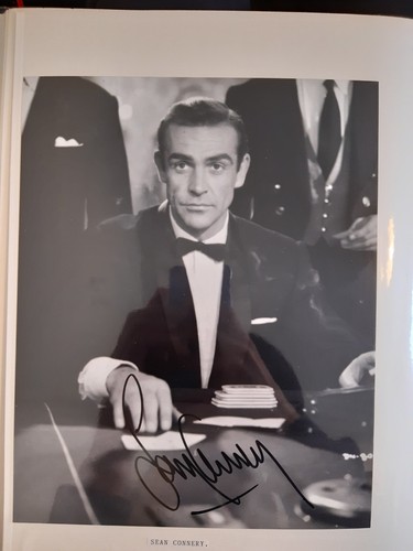 Sean connery signed photo - sean,