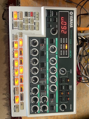 Yamaha dx200 desktop - yamaha, control