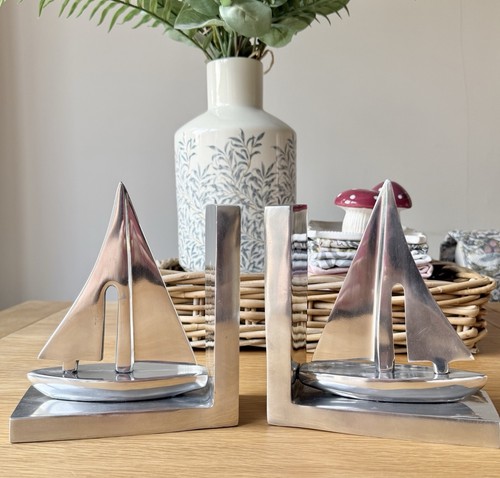 Pair vintage aluminium - of,