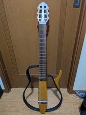 Yamaha SLG-100N Silent Guita w/case [USED]