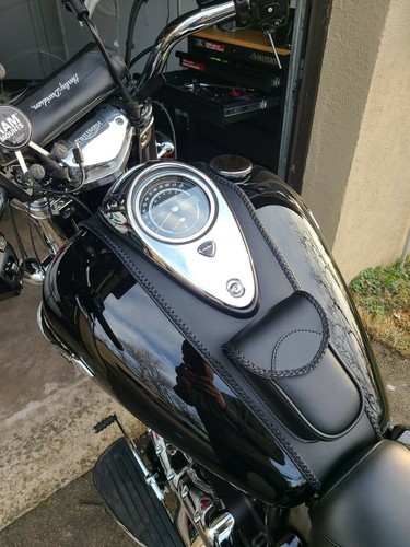 Triumph 1600 1700 - /,