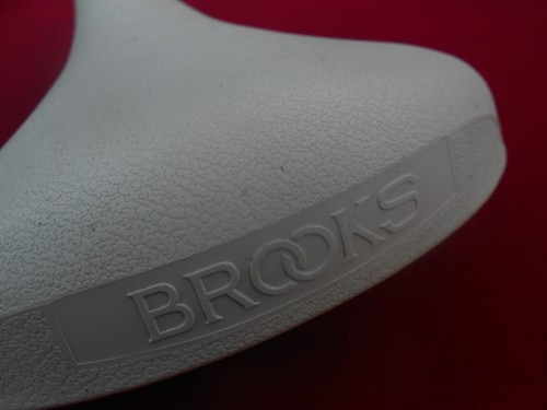 Vintage brooks white saddle - white,