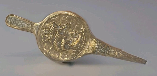 Open fire flames bellows - ,