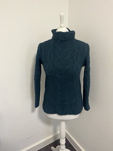 Womens aran mor - mor, ireland