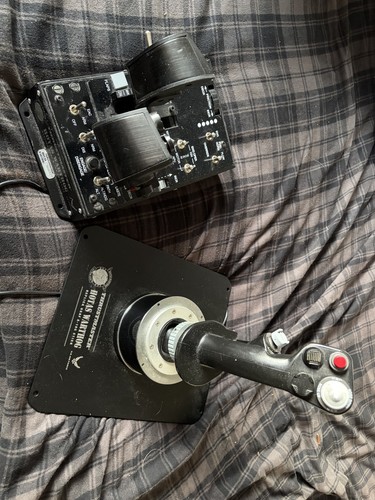 Thrustmaster hotas warthog - thrustmaster,